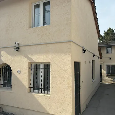 Mavinga Paradis Citadin Saint-Denis-en-Margeride